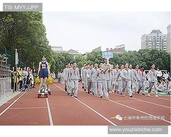 周敏专访：从绿茵场到人生舞台的足球旅程回顾与展望